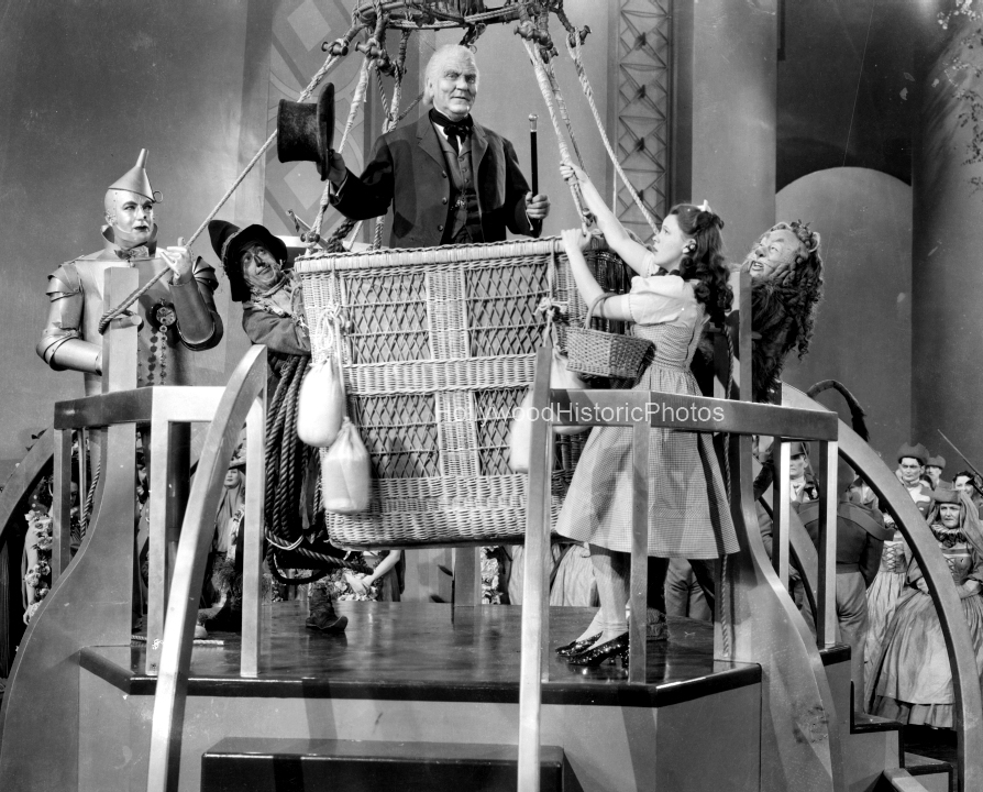 The Wizard of Oz 1939 Frank Morgan as the Wizard wm.jpg